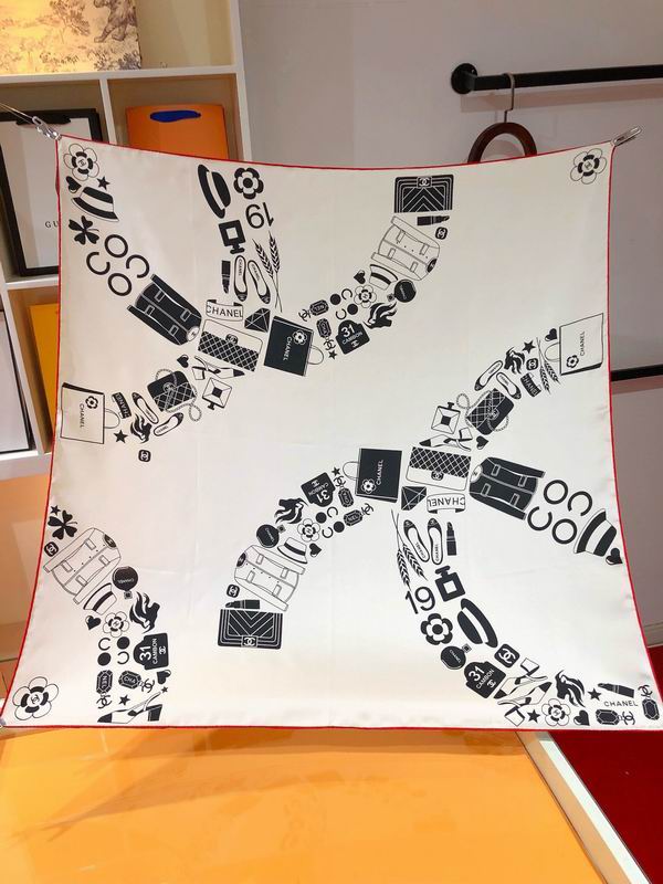 Chanel silk scarf 90X90cm E05 (21)